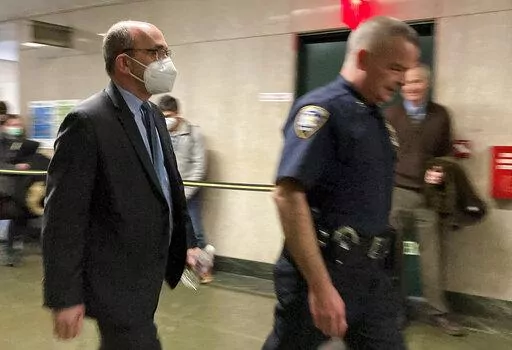 Donald Bender, left, a former accountant for Donald Trump, arrives at Manhattan criminal court, Monday, Nov. 21, 2022, in New York. Prosecutors in the Trump Organization's criminal tax fraud trial rested their case Monday earlier than expected, pinning hopes for convicting Donald Trump's company largely on the word of two top executives who cut deals before testifying they schemed to avoid taxes on company-paid perks. (AP Photo/Michael Sisak)